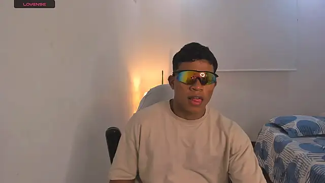 Snapshot of maxsteel177 chatting on 03.08.25 maxsteel177 online show from 03.08.25