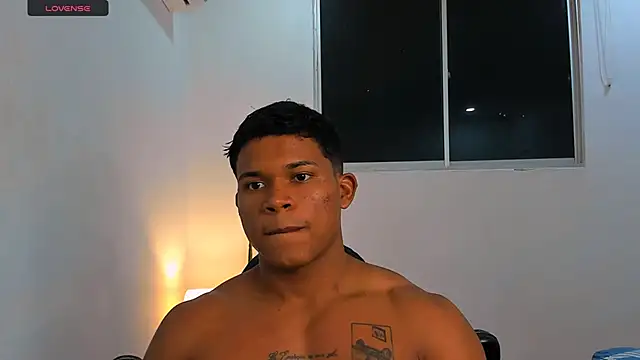 Snapshot of maxsteel177 chatting on 03.12.25 maxsteel177 online show from 03.12.25