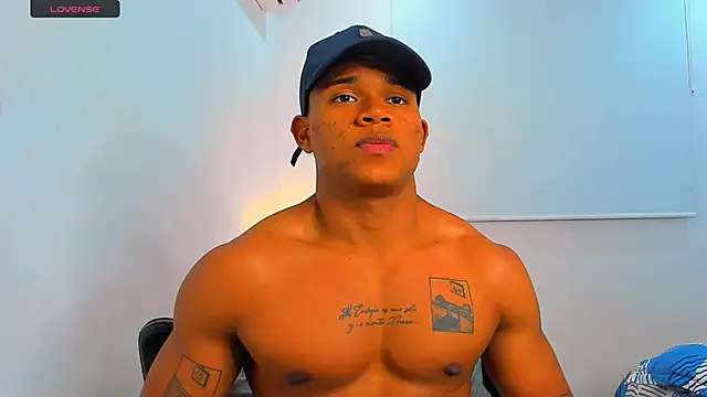 Snapshot of maxsteel177 chatting on 03.14.25 maxsteel177 online show from 03.14.25