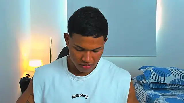 Snapshot of maxsteel177 chatting on 03.22.25 maxsteel177 online show from 03.22.25