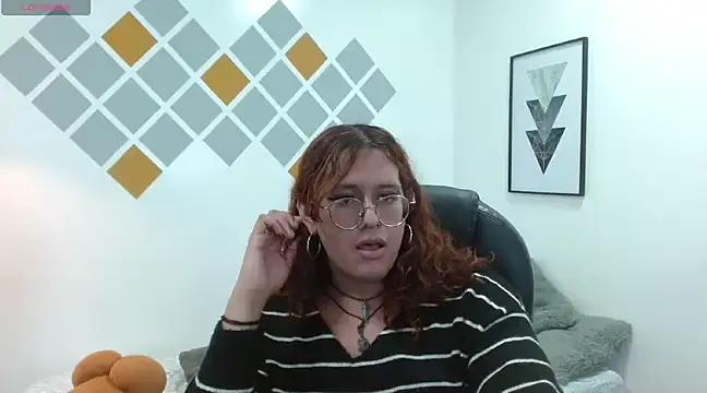 Snapshot of kathepickmanx chatting on 01.31.25 kathepickmanx online show from 01.31.25