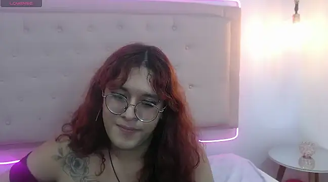 Snapshot of kathepickmanx chatting on 03.02.25 kathepickmanx online show from 03.02.25