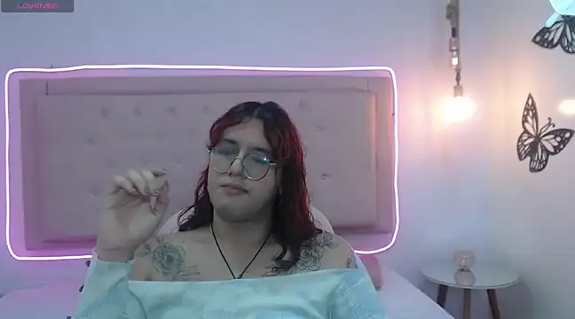 Snapshot of kathepickmanx chatting on 03.13.25 kathepickmanx online show from 03.13.25