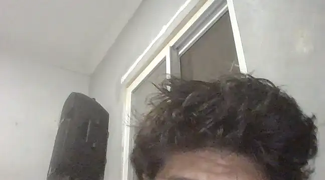 Snapshot of it0z_klk chatting on 02.10.25 it0z klk online show from 02.10.25