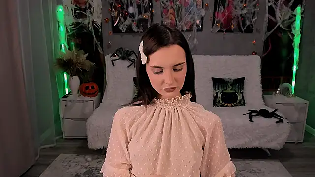 SamanthaaaWalker online show from 10.12.25