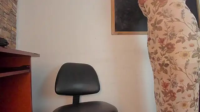 Miiss eva online show from 11.04.25