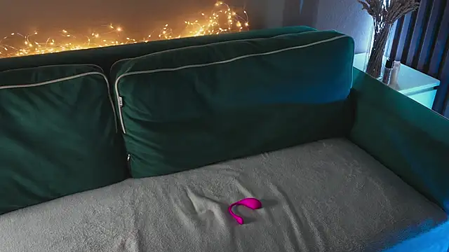 milasmiu online show from 02.18.25