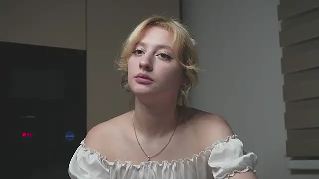 milasmiu online show from 02.20.25