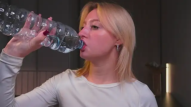 milasmiu online show from 09.10.25