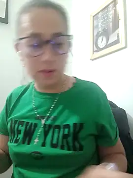Snapshot of CHARLOTTE_1711 chatting on 01.27.25 CHARLOTTE 1711 online show from 01.27.25