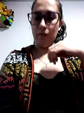 CHARLOTTE 1711 online show from 11.12.25