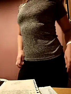 CHARLOTTE 1711 online show from 04.13.26