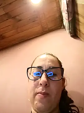 Snapshot of CHARLOTTE_1711 chatting on 04.29.26 CHARLOTTE 1711 online show from 04.29.26