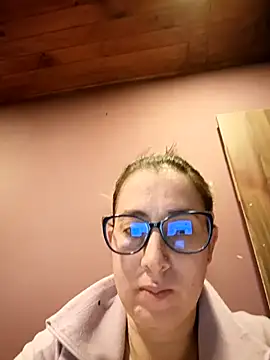 Snapshot of CHARLOTTE_1711 chatting on 05.03.26 CHARLOTTE 1711 online show from 05.03.26