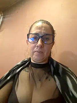 Snapshot of CHARLOTTE_1711 chatting on 05.15.26 CHARLOTTE 1711 online show from 05.15.26