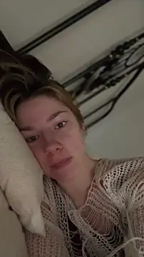 Snapshot of Mary_Leaf chatting on 11.09.25 Mary Leaf online show from 11.09.25