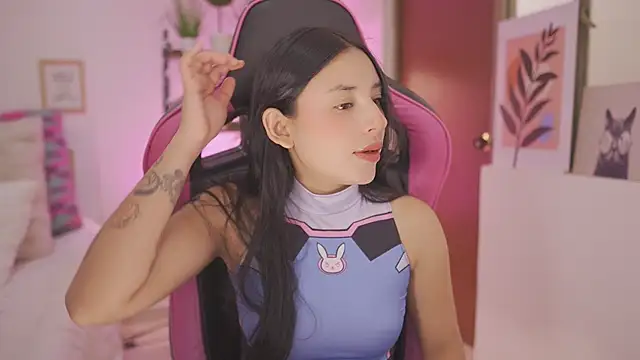 Hade collinss online show from 01.08.26