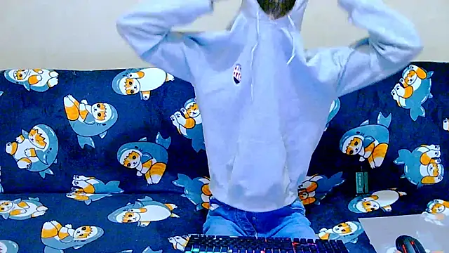 Lester Broo online show from 01.08.26