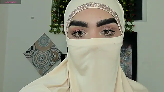 Maissa Alabi online show from 10.30.25