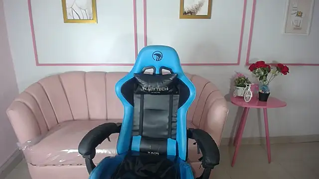 zoe ch  online show from 03.11.25