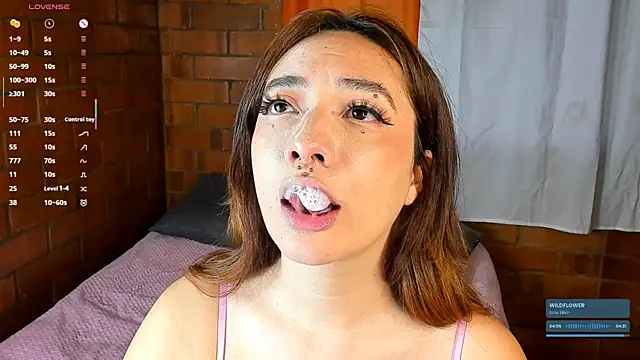 Annycolin  online show from 01.14.25