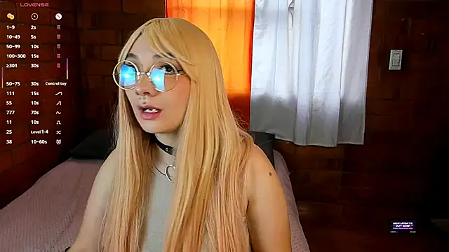 Annycolin  online show from 03.09.25