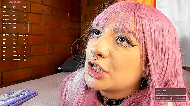 Annycolin  online show from 03.10.25