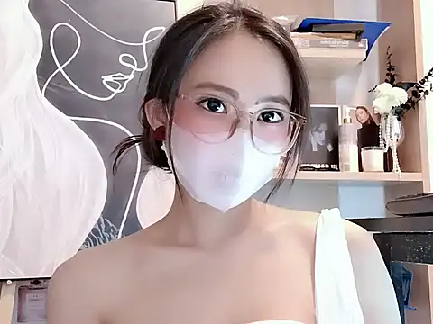 Lush-Office online show from 11.26.25