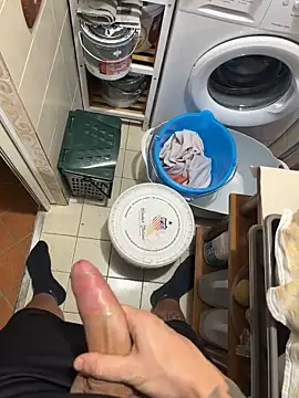 Snapshot of Vincenzosjabcbj chatting on 10.17.25 Vincenzosjabcbj online show from 10.17.25