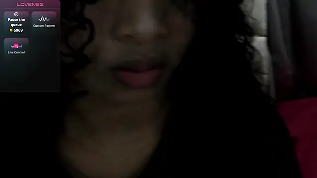 Snapshot of BrigitteRoy_ chatting on 04.18.26 BrigitteRoy online show from 04.18.26