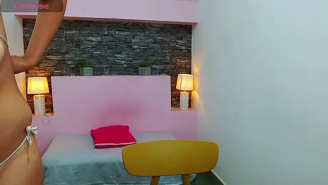 Snapshot of ScarletEmber3 chatting on 02.26.25 ScarletEmber3 online show from 02.26.25