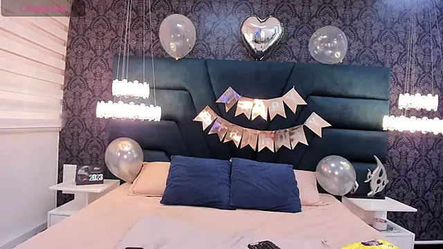 Aitana Hilton  online show from 02.07.25