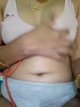 nikkibenza online show from 02.09.25