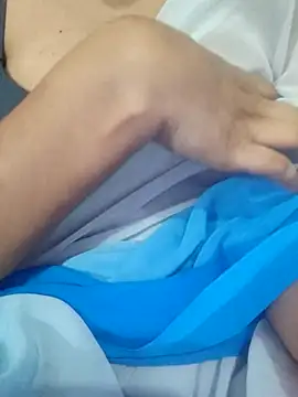 nikkibenza online show from 09.30.25