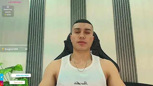 Snapshot of bruno_cavalli chatting on 07.17.26 bruno cavalli online show from 07.17.26