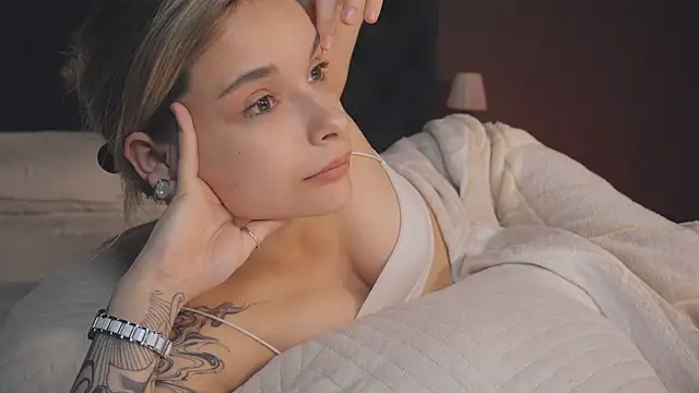 Bella Alita online show from 03.17.25