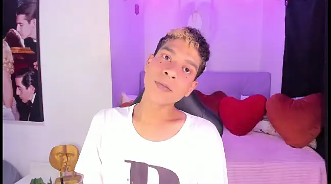 Ethan Boyy online show from 02.18.25