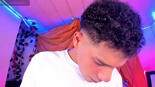 Ethan Boyy online show from 12.19.25