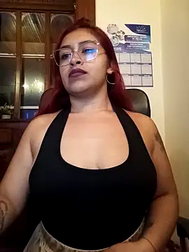 Snapshot of AnonymousGirl chatting on 09.19.25 AnonymousGirl online show from 09.19.25
