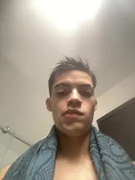 Latinos 2001 online show from 06.28.26