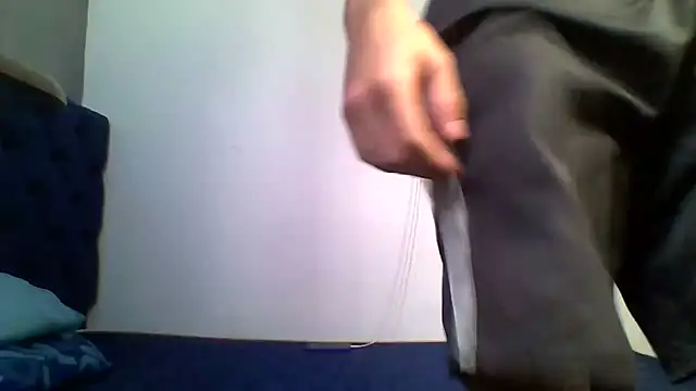 Latinos 2001 online show from 07.06.26