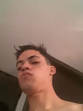 Latinos 2001 online show from 07.12.26