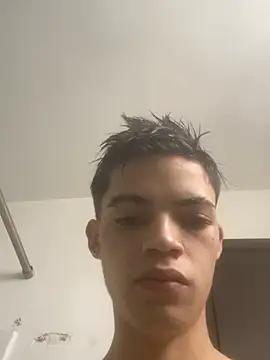 Latinos 2001 online show from 07.19.26