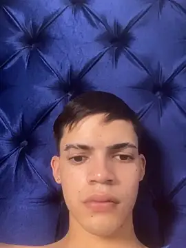 Latinos 2001 online show from 07.28.26