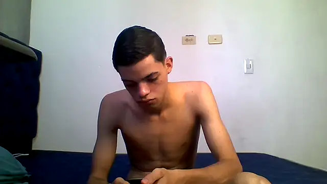 Latinos 2001 online show from 07.28.26