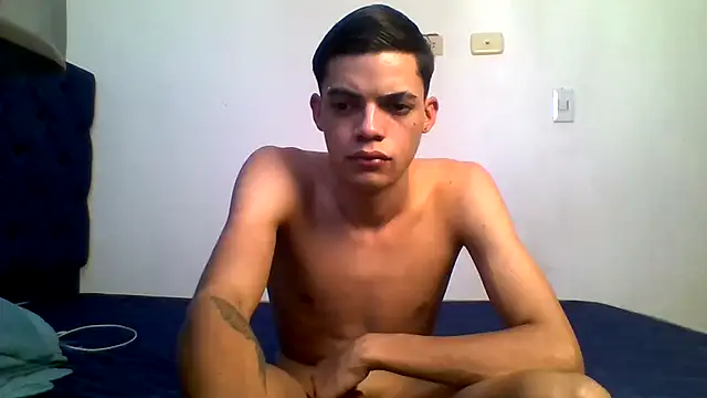 Latinos 2001 online show from 07.28.26