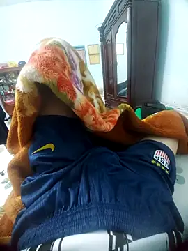 KisSsu online show from 02.04.26