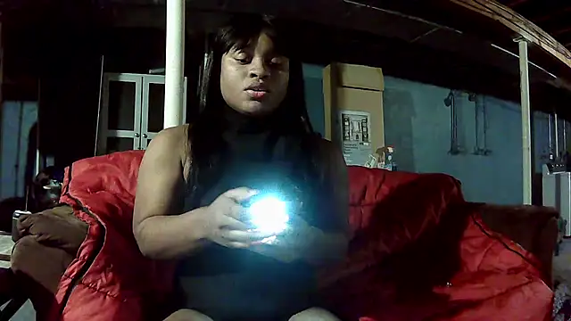 Snapshot of goddessvanessathebrat chatting on 01.21.25 goddessvanessathebrat online show from 01.21.25