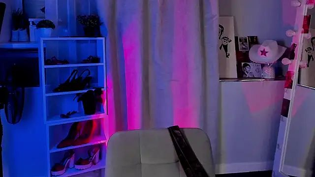 Sahara Shields online show from 11.14.25