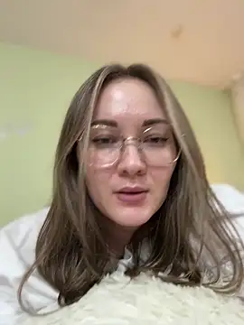 Kiss My Body online show from 01.27.25